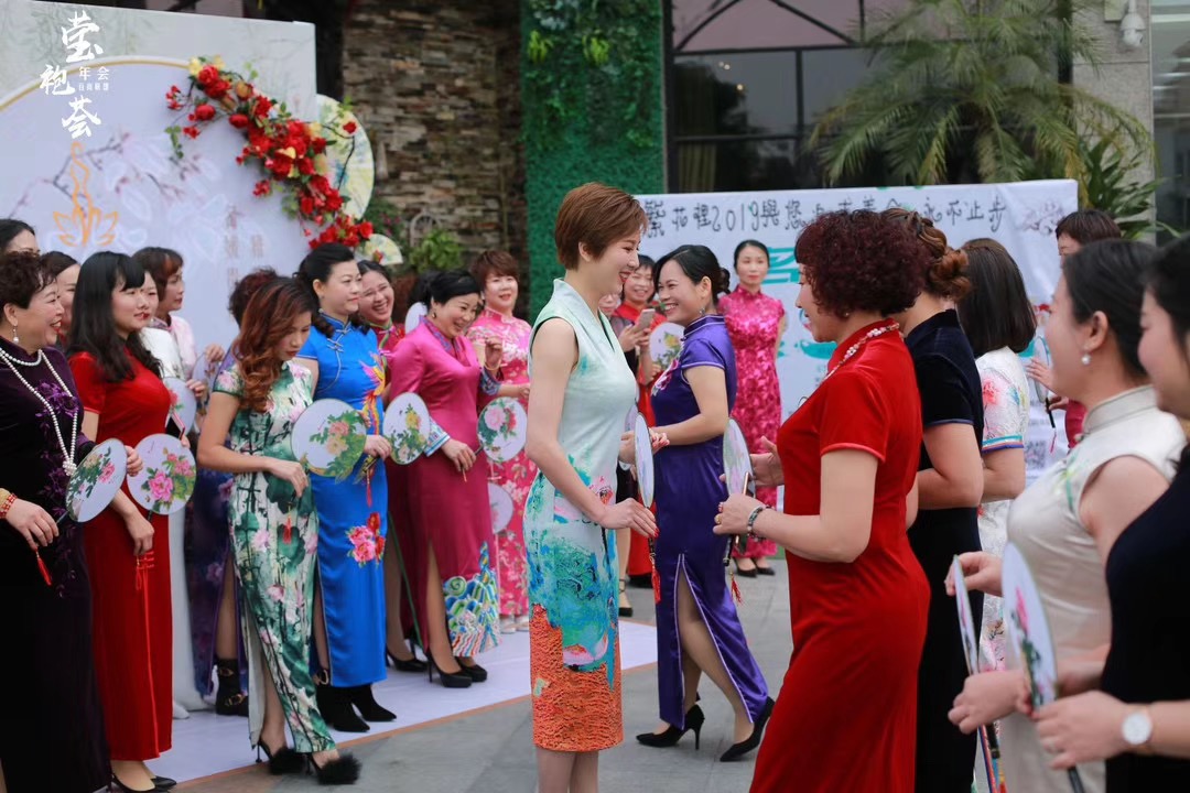 深圳培訓禮儀機構：助力企業(yè)服務效能與形象雙提升