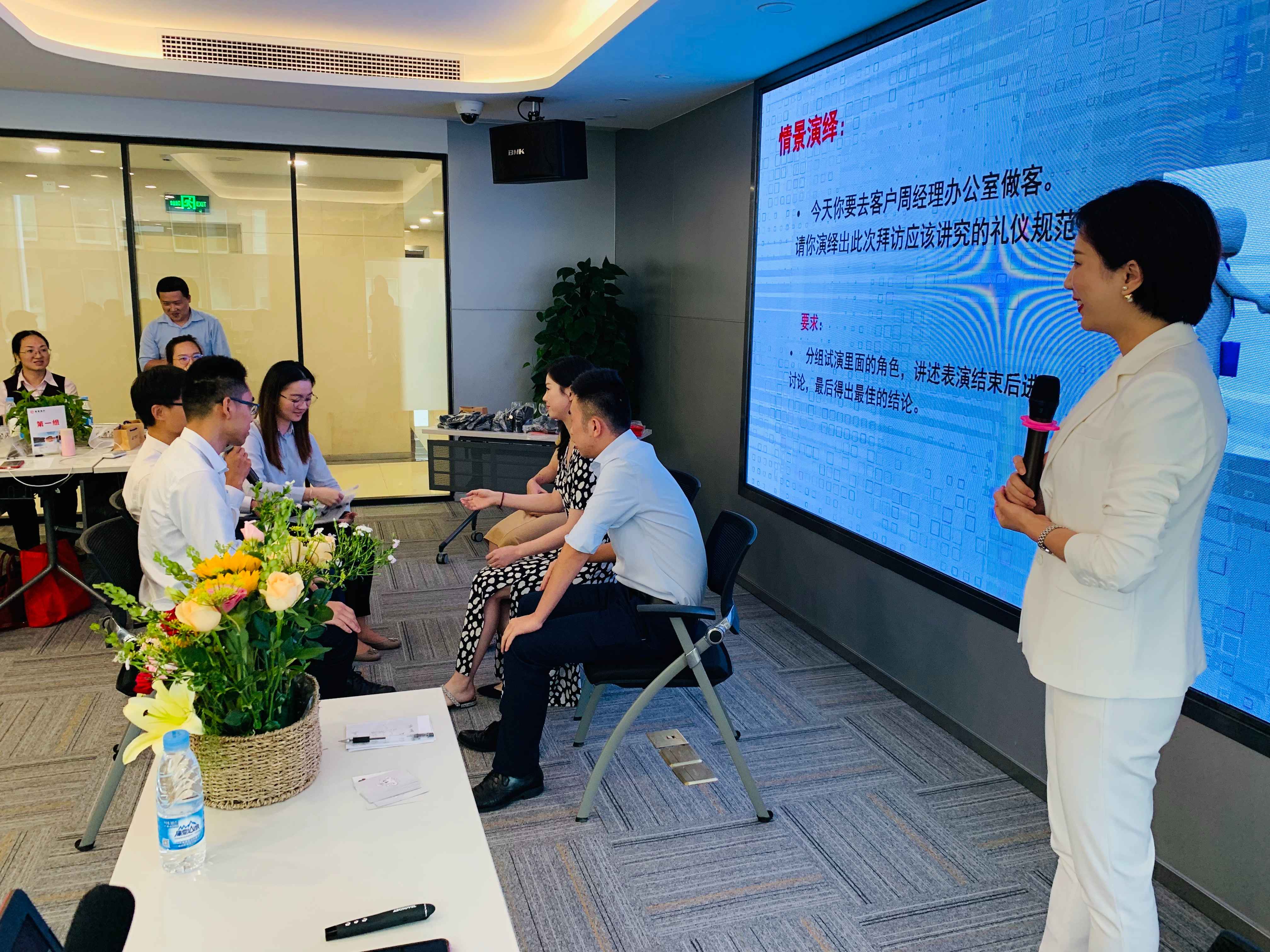 醫(yī)院禮儀培訓(xùn)案例|增進(jìn)效服務(wù)績(jī)效