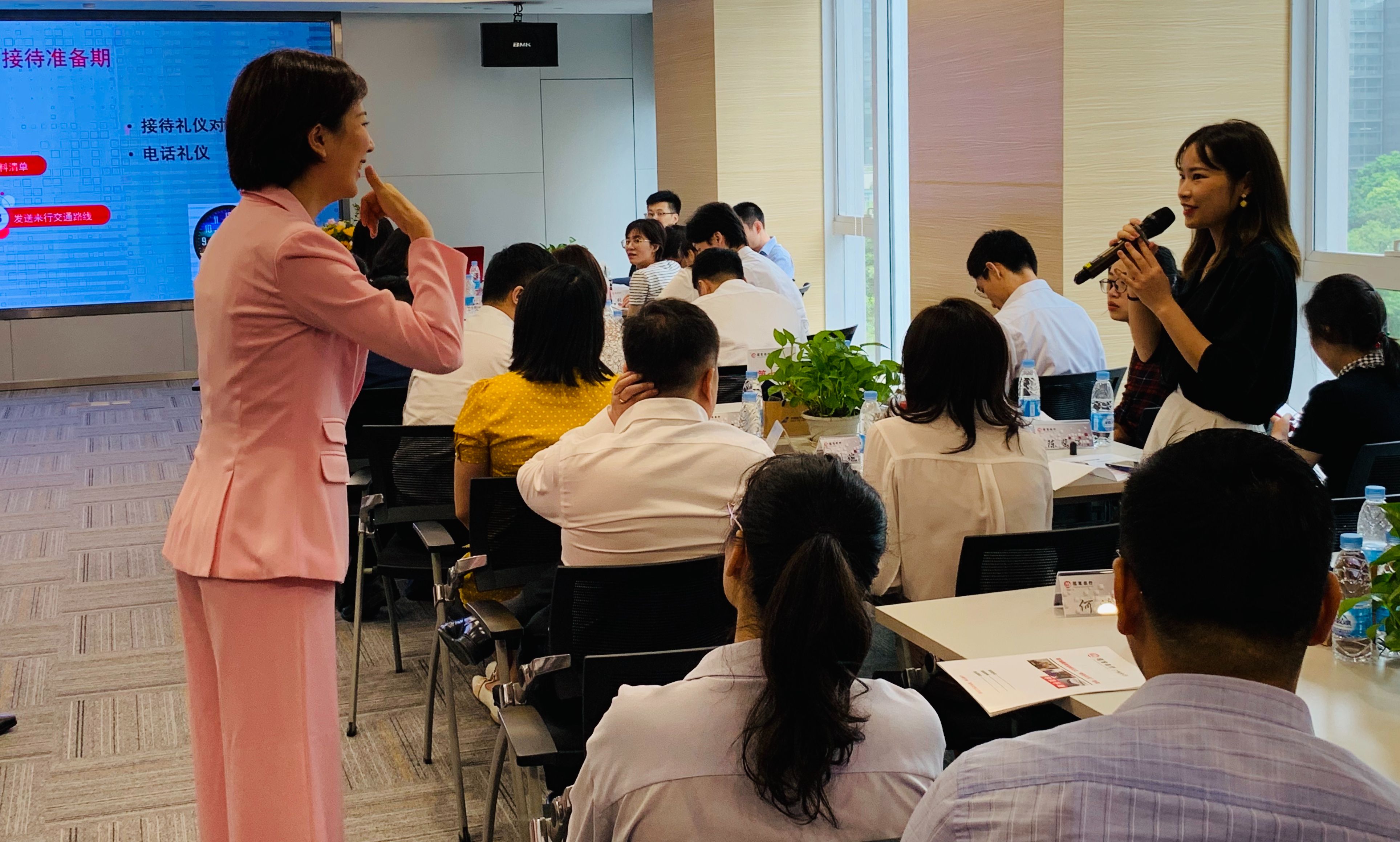 商場禮儀培訓案例|實踐性強